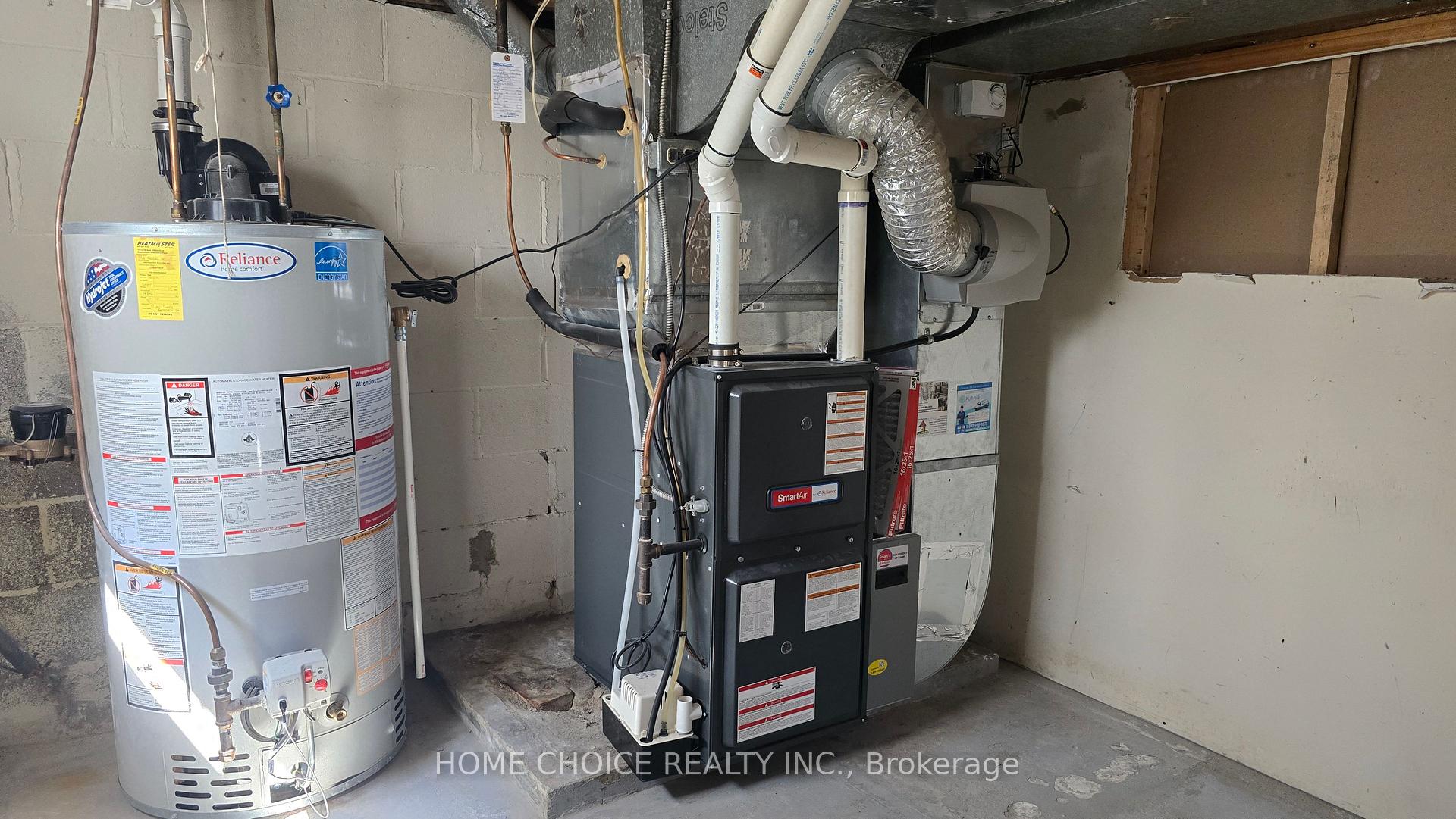 Photo 10 of 558 Quebec Street, Hamilton, Parkview — HOMEH