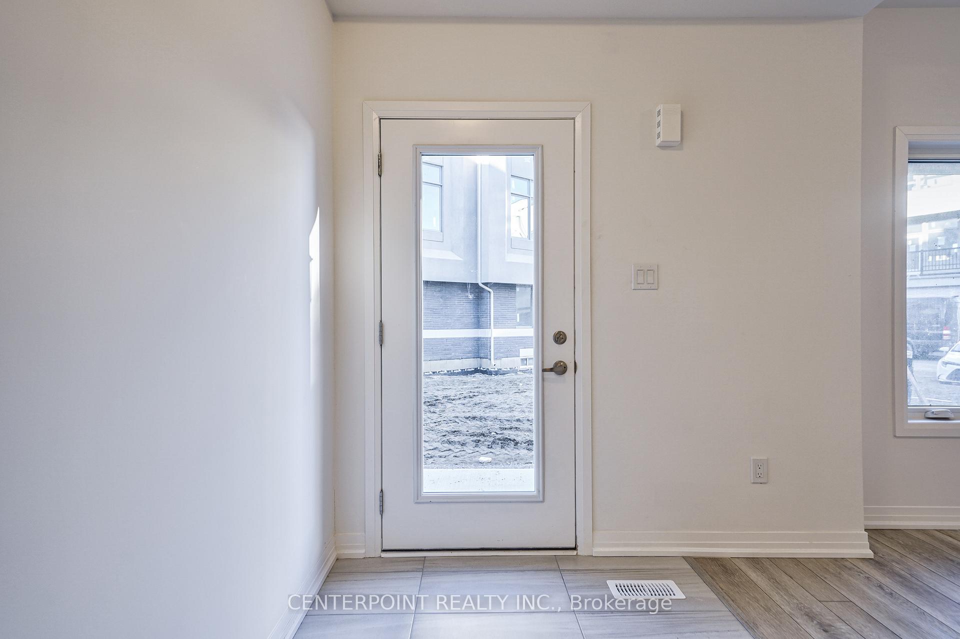 Photo 5 of 13 Albert Firman Lane, Markham, Cachet — HOMEH