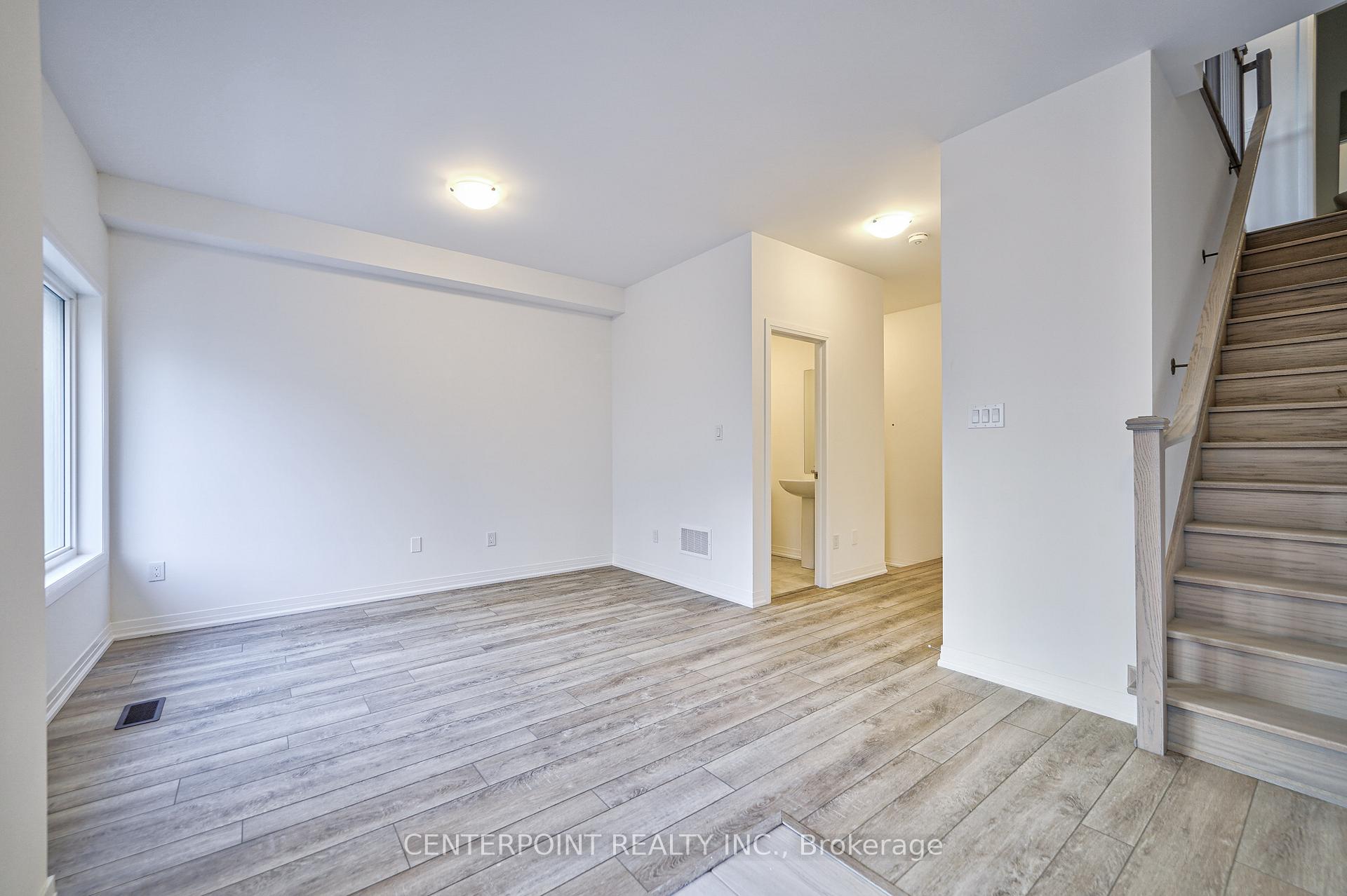 Photo 6 of 13 Albert Firman Lane, Markham, Cachet — HOMEH