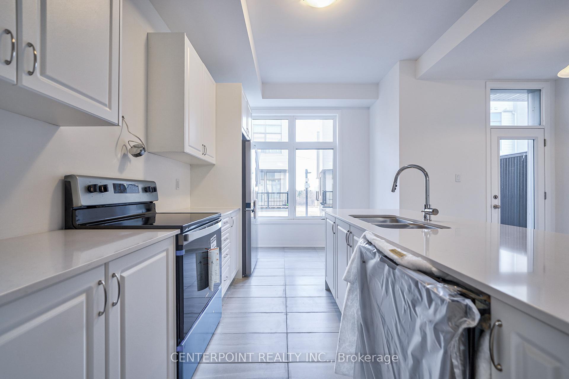 Photo 15 of 13 Albert Firman Lane, Markham, Cachet — HOMEH