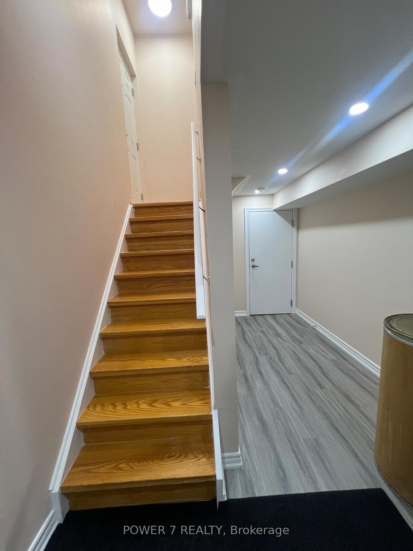 Photo 2 of Unit Bsmt, 287 Castlemore Avenue, Markham, Berczy — HOMEH