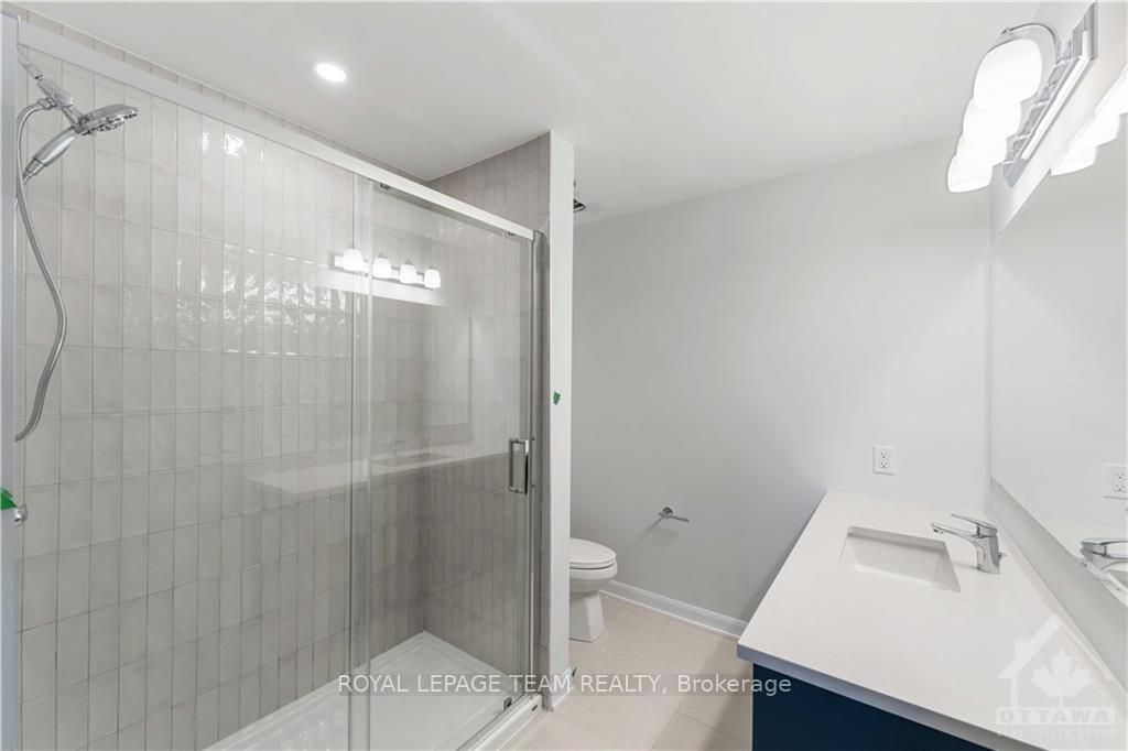 Photo 16 of 702 Fairline Row, Ottawa, Kanata - Emerald Meadows/Trailwest — HOMEH
