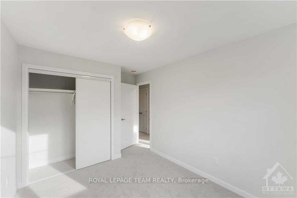 Photo 18 of 702 Fairline Row, Ottawa, Kanata - Emerald Meadows/Trailwest — HOMEH