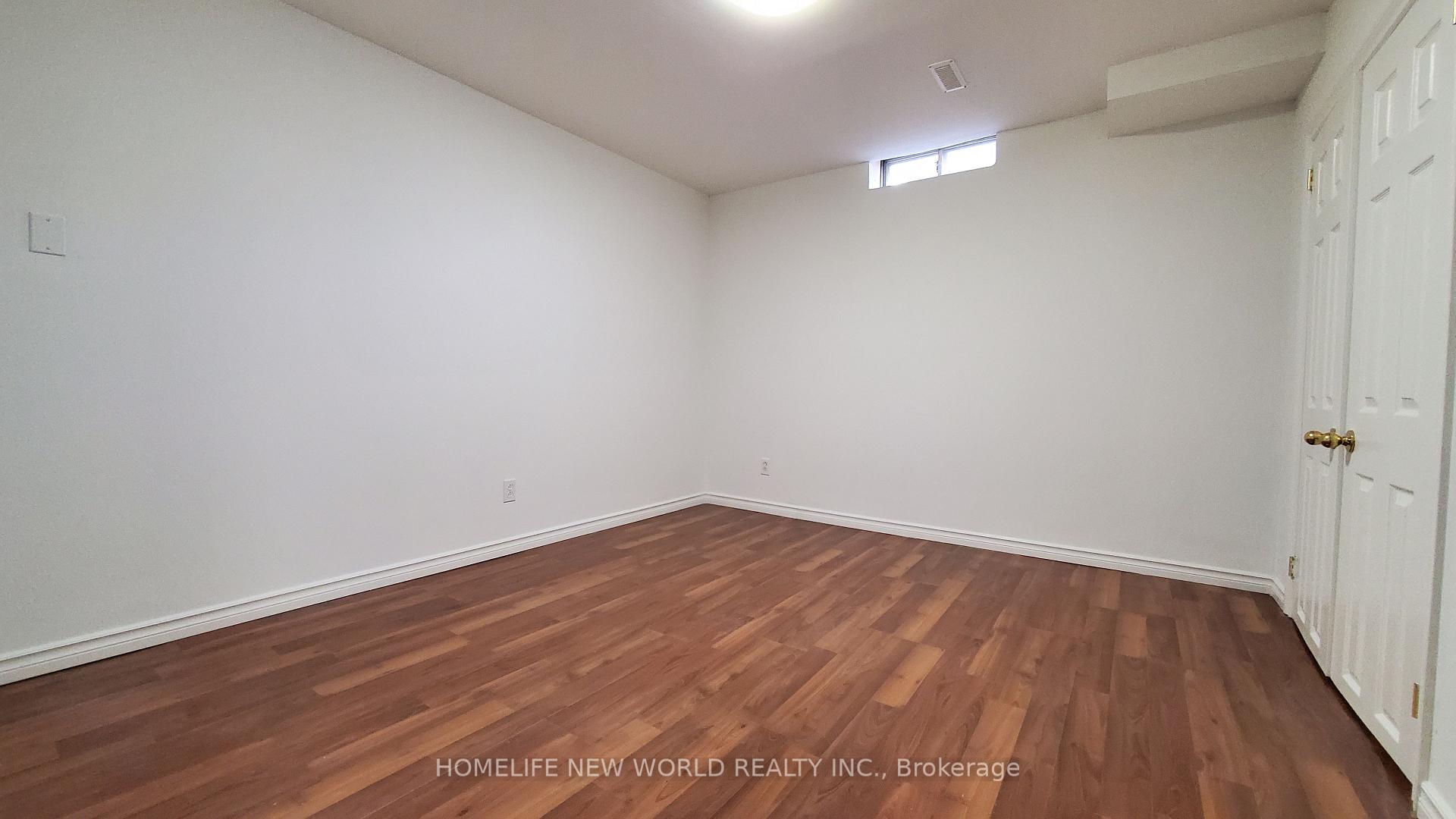 Photo 8 of 44 Storey Place, Markham, Middlefield — HOMEH