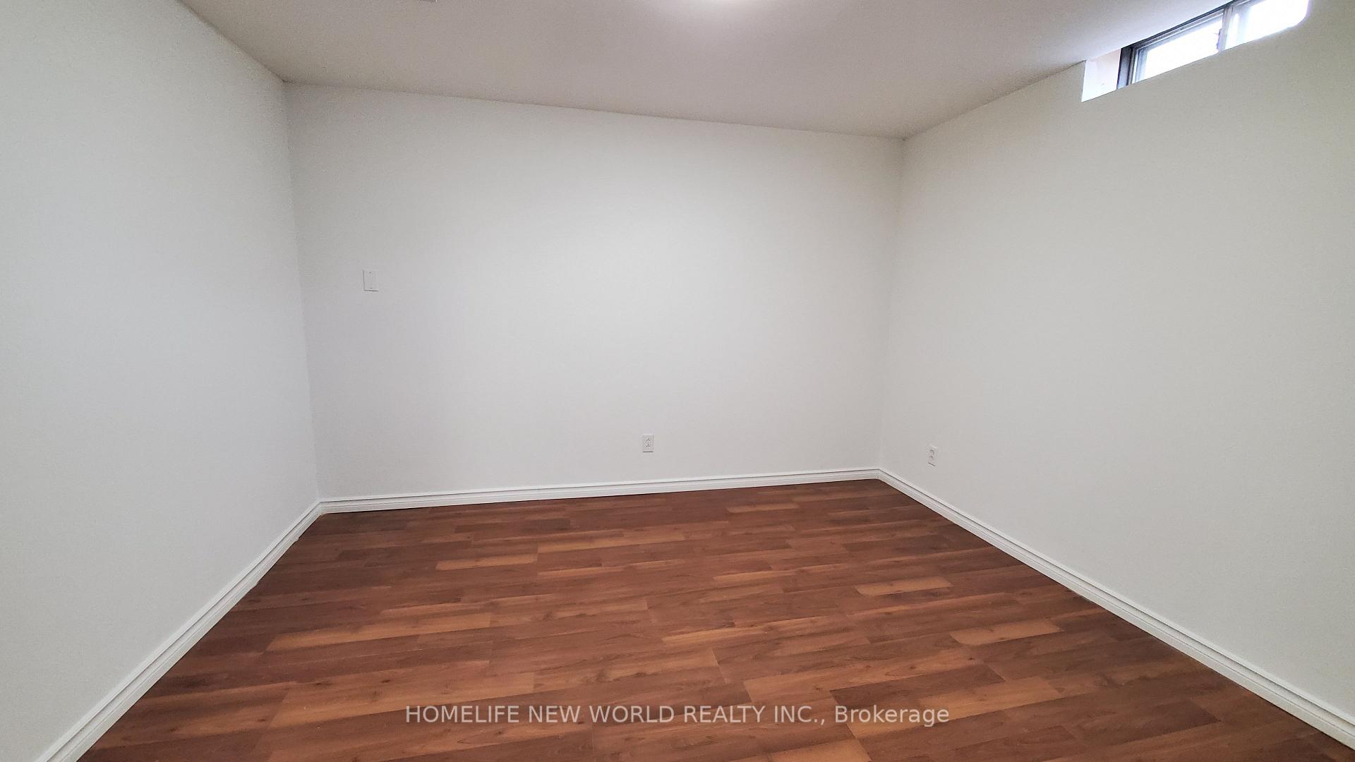 Photo 9 of 44 Storey Place, Markham, Middlefield — HOMEH
