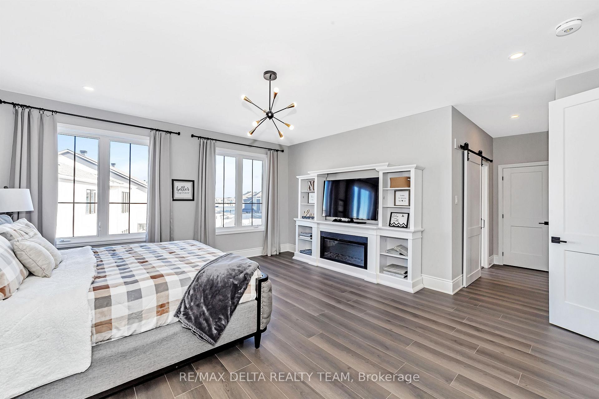 Photo 21 of 742 Brittanic Road, Ottawa, Kanata - Emerald Meadows/Trailwest — HOMEH