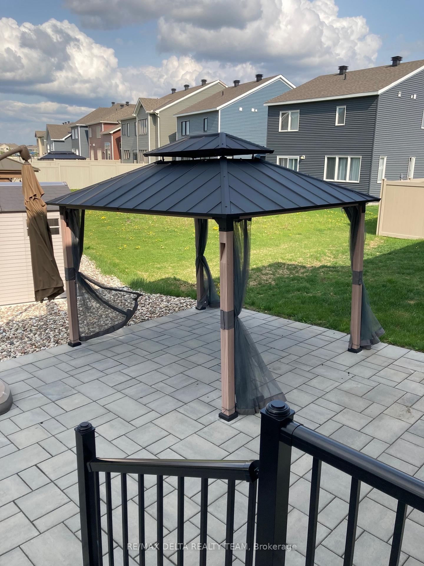 Photo 37 of 742 Brittanic Road, Ottawa, Kanata - Emerald Meadows/Trailwest — HOMEH