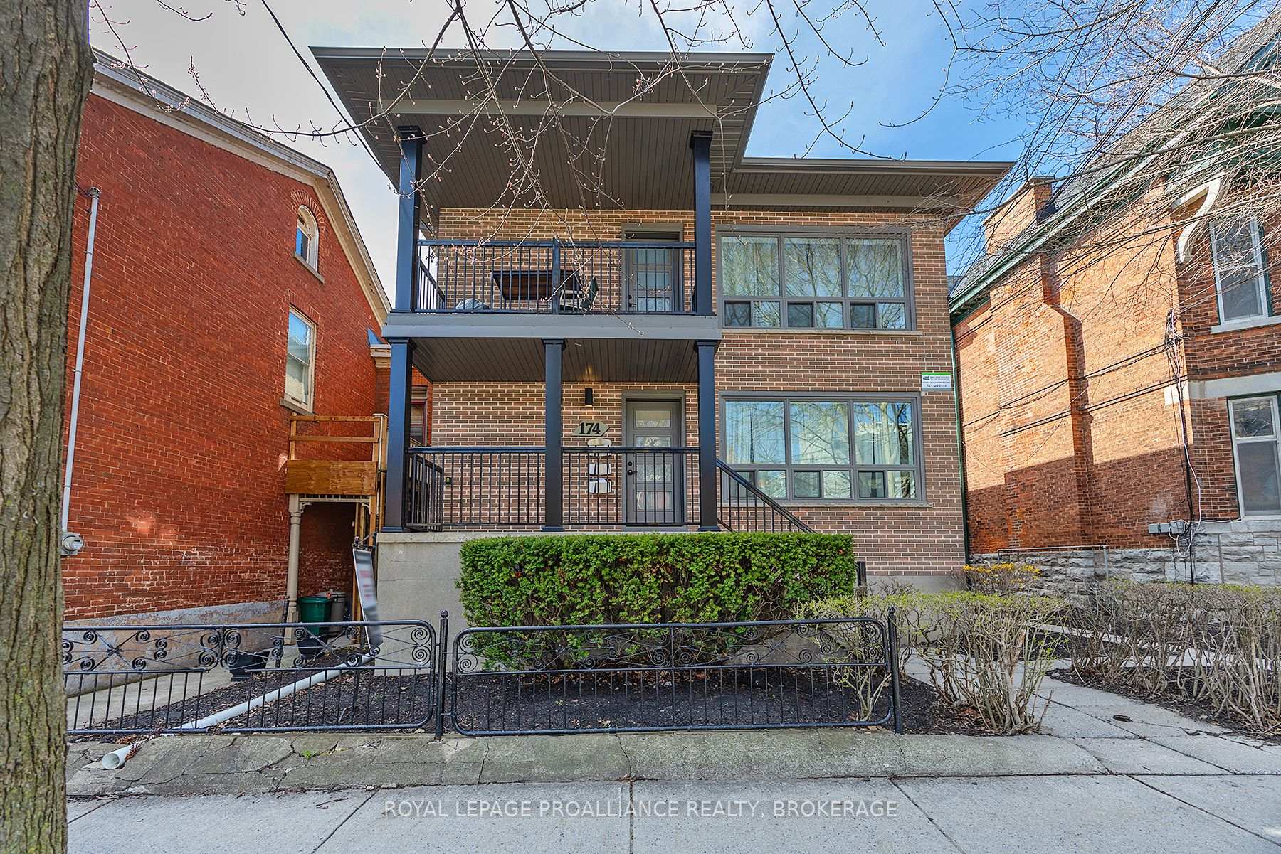 Photo 5 of 174 King Street E, Kingston, Central City East — HOMEH