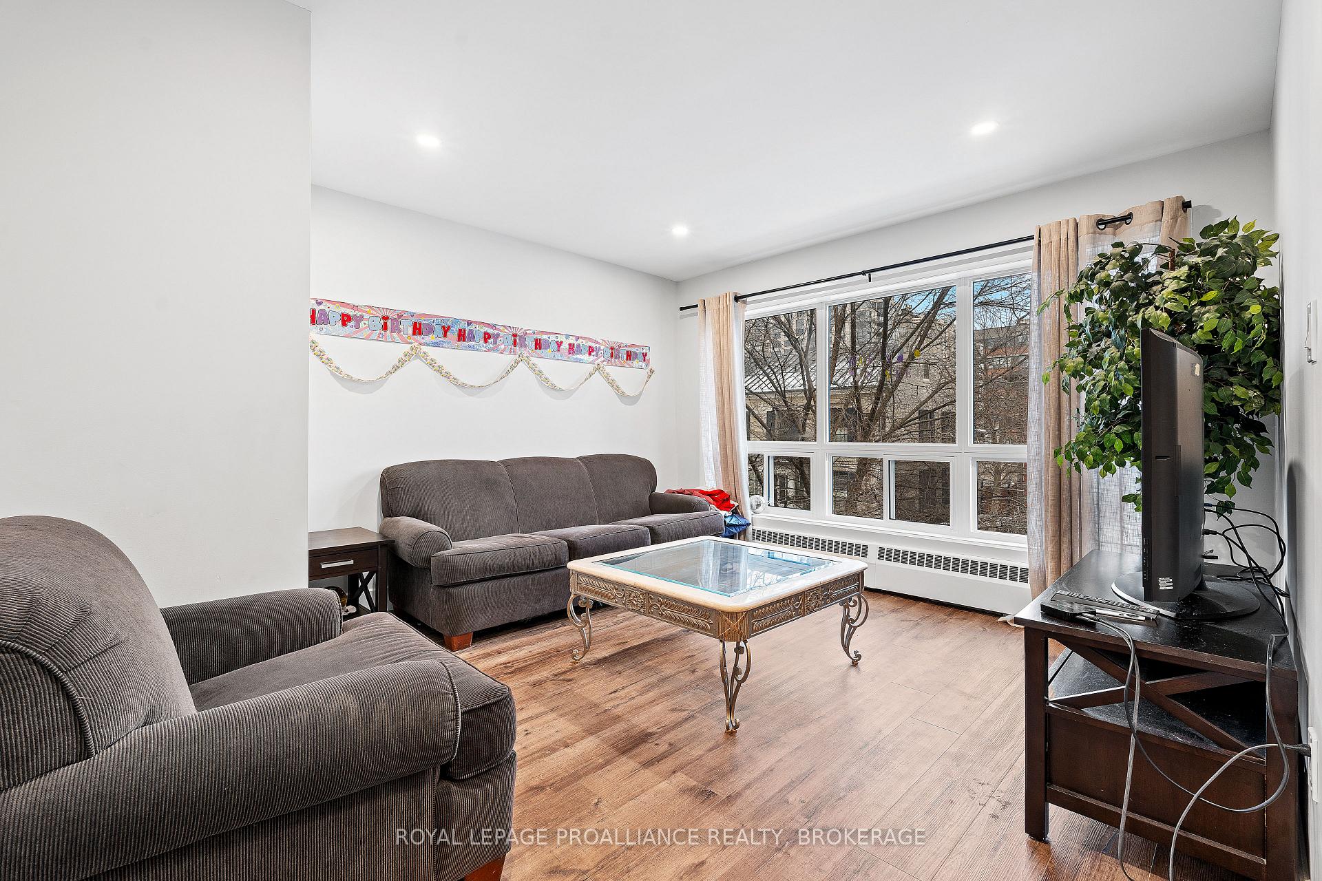 Photo 21 of 174 King Street E, Kingston, Central City East — HOMEH