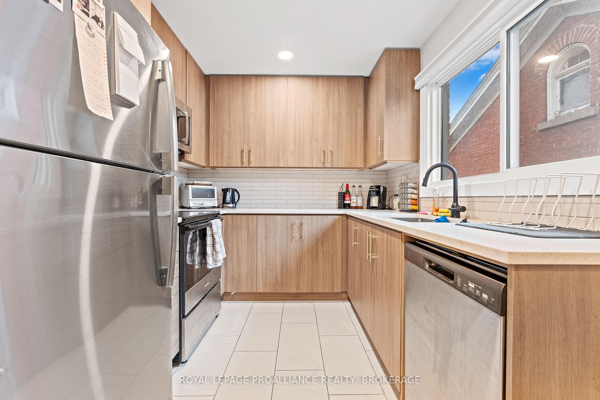 Photo 23 of 174 King Street E, Kingston, Central City East — HOMEH