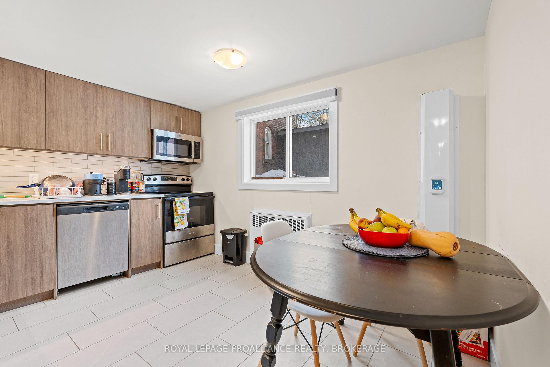 Photo 33 of 174 King Street E, Kingston, Central City East — HOMEH