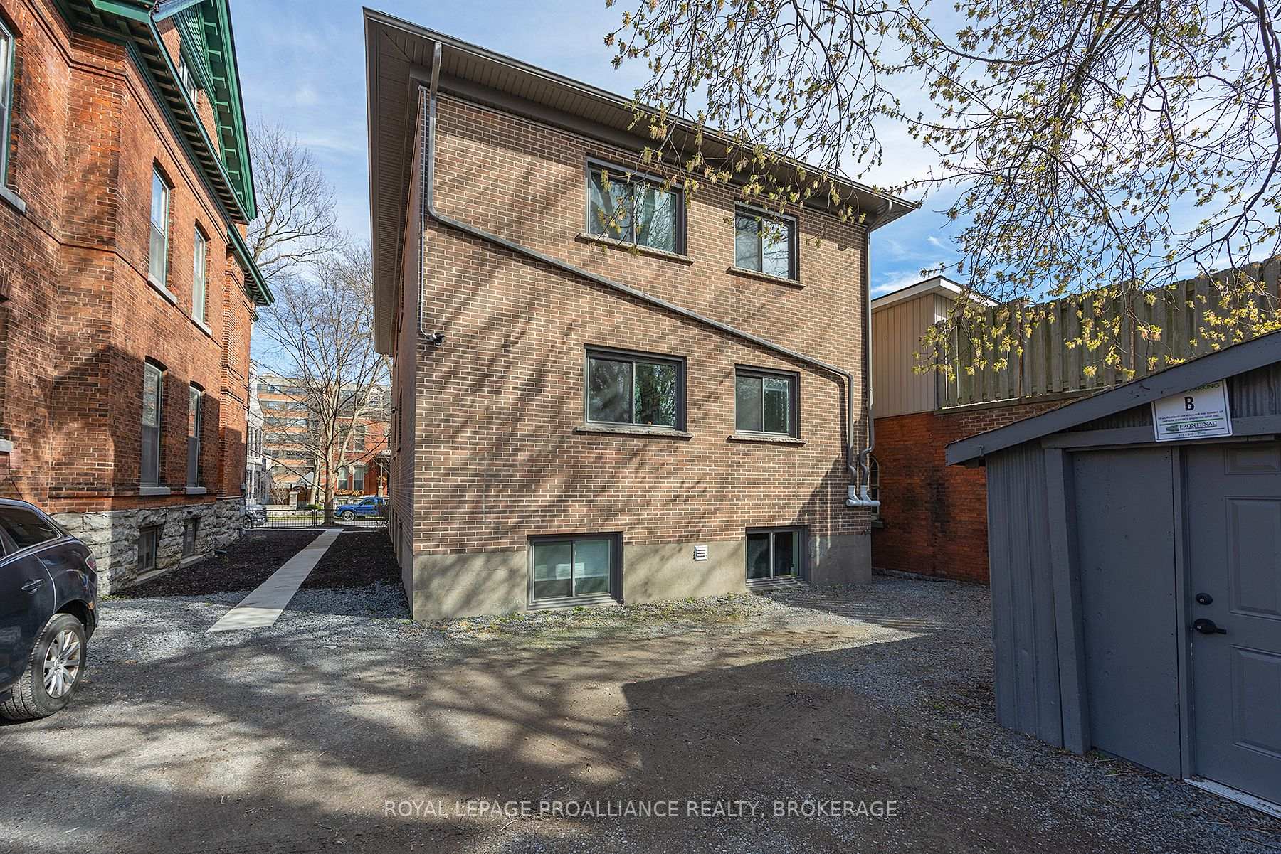 Photo 49 of 174 King Street E, Kingston, Central City East — HOMEH