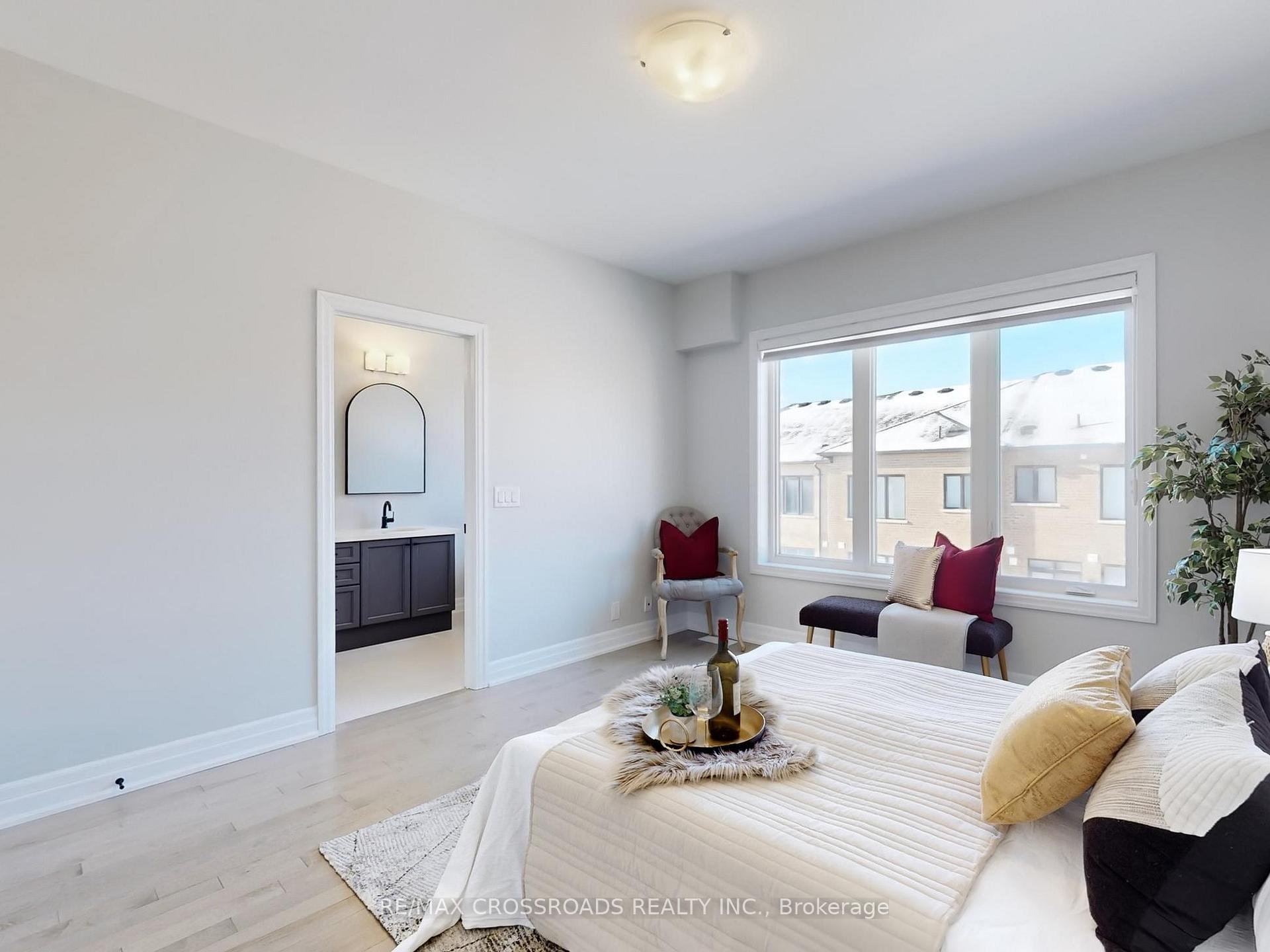 Photo 16 of 60 Harvey Bunker Crescent, Markham, Angus Glen — HOMEH