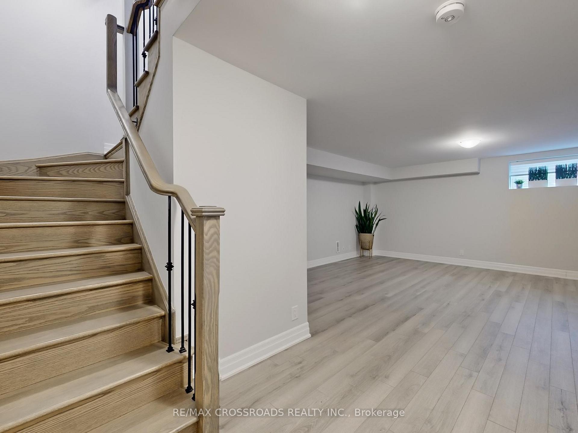 Photo 27 of 60 Harvey Bunker Crescent, Markham, Angus Glen — HOMEH