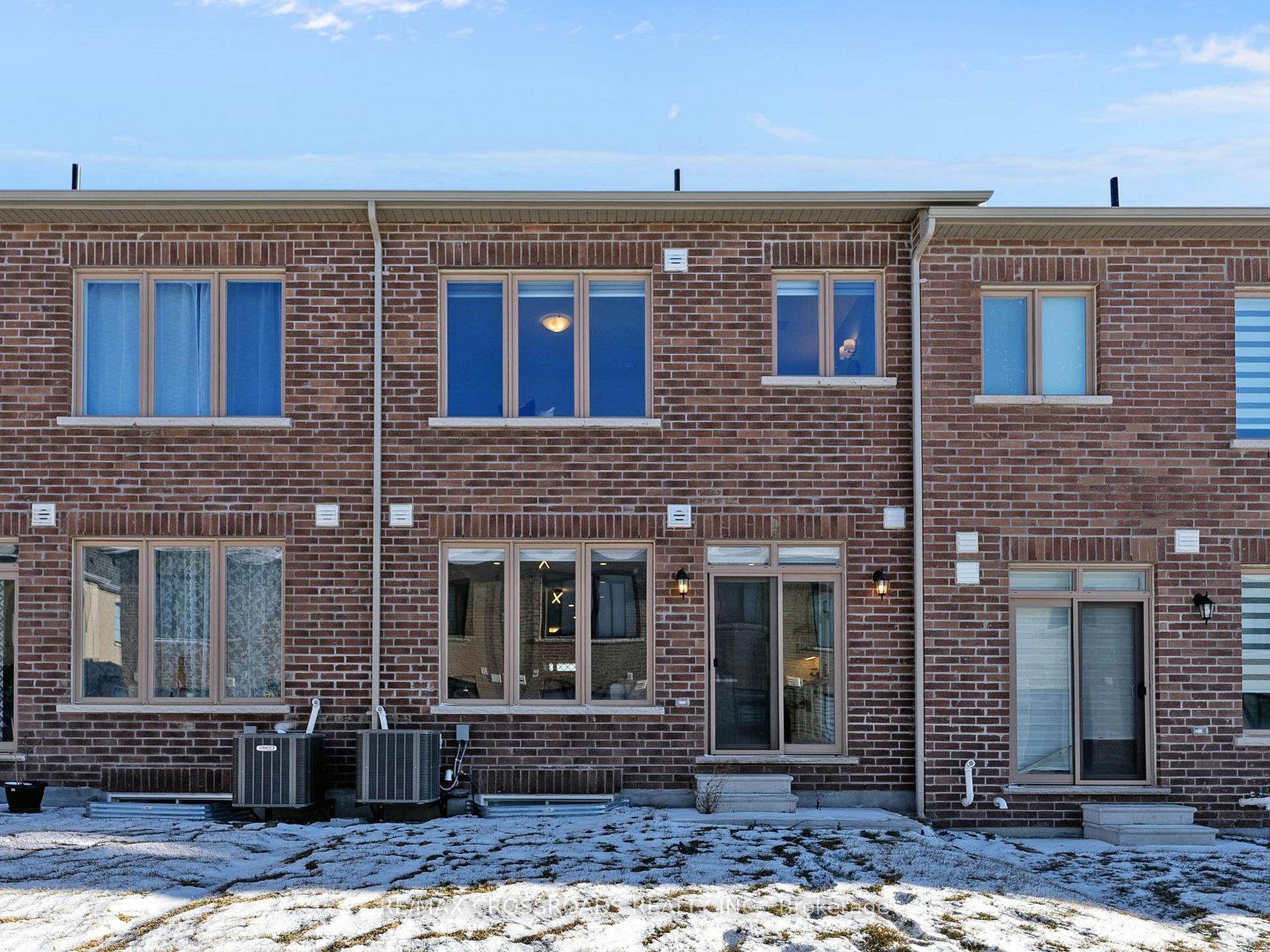 Photo 29 of 60 Harvey Bunker Crescent, Markham, Angus Glen — HOMEH