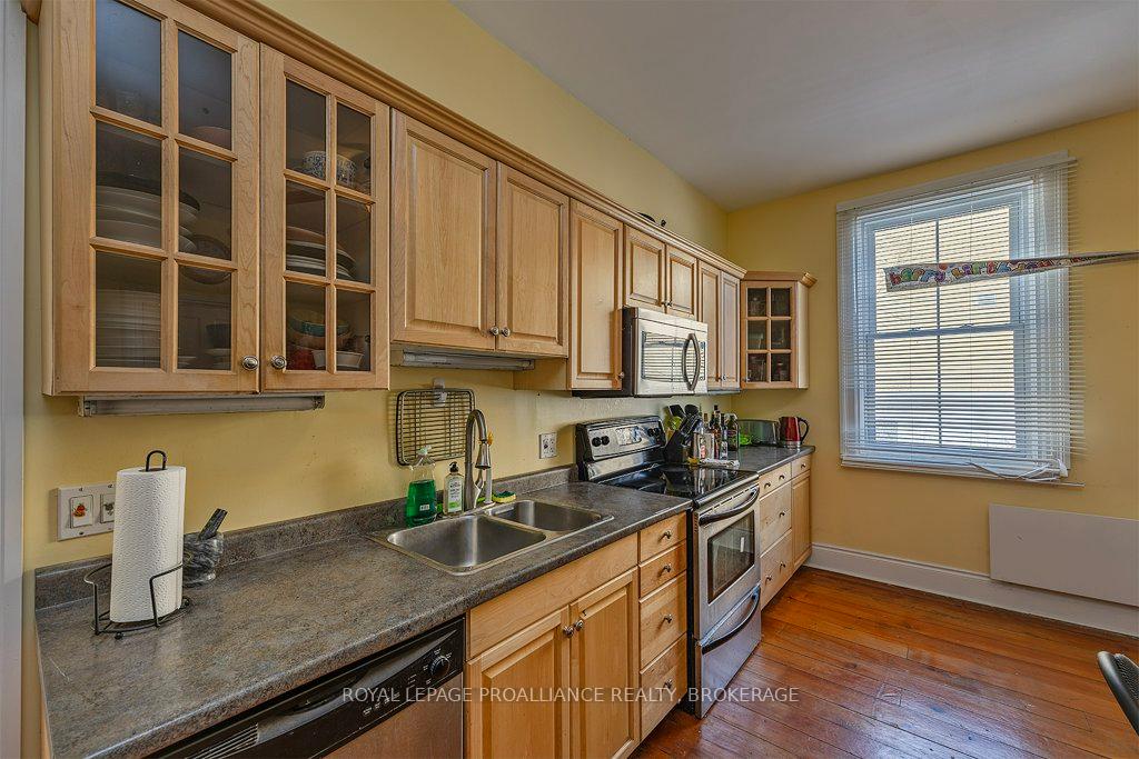 Photo 17 of 28 Pembroke Street, Kingston, Central City East — HOMEH