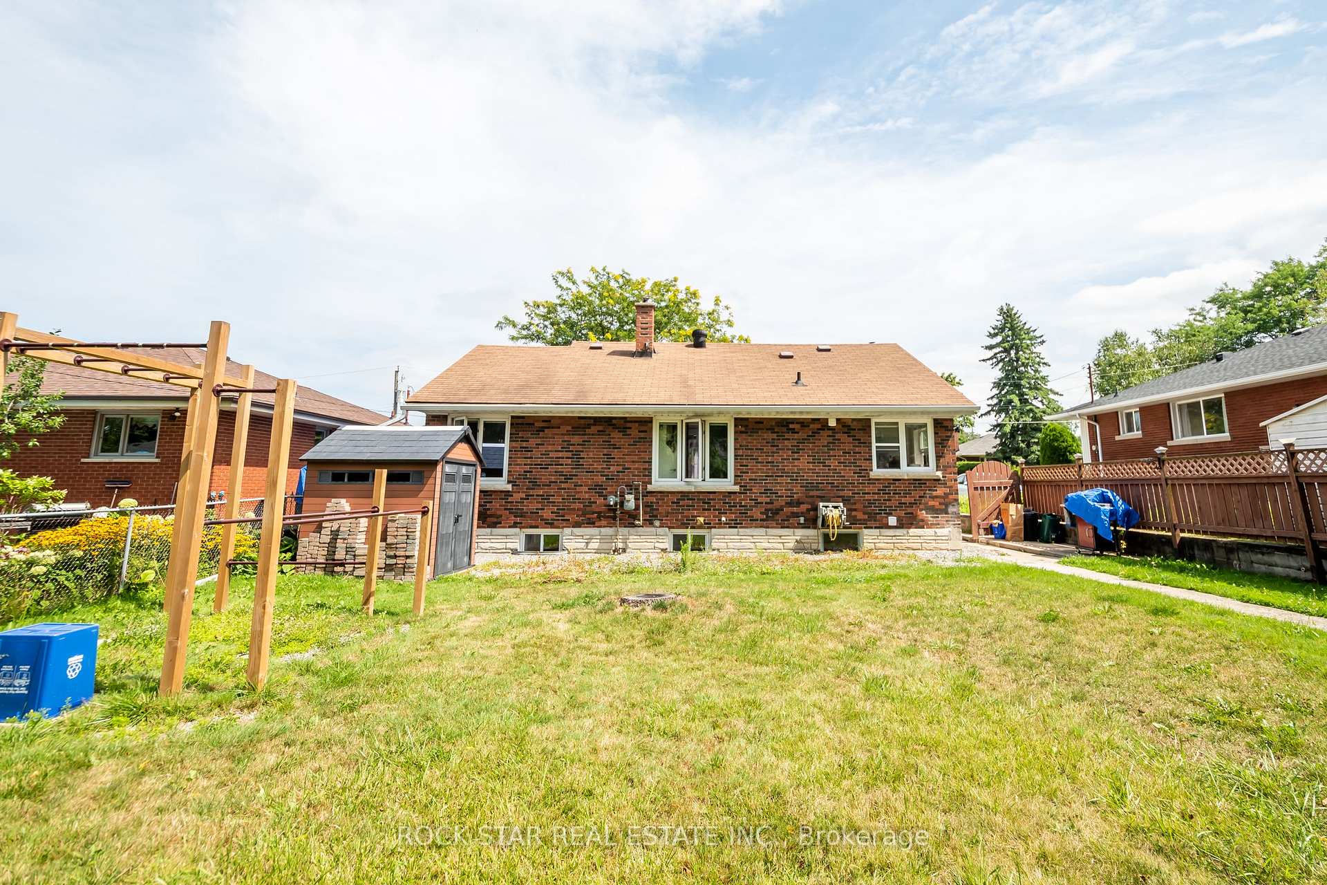 Photo 24 of 200 West 18th Street, Hamilton, Buchanan — HOMEH