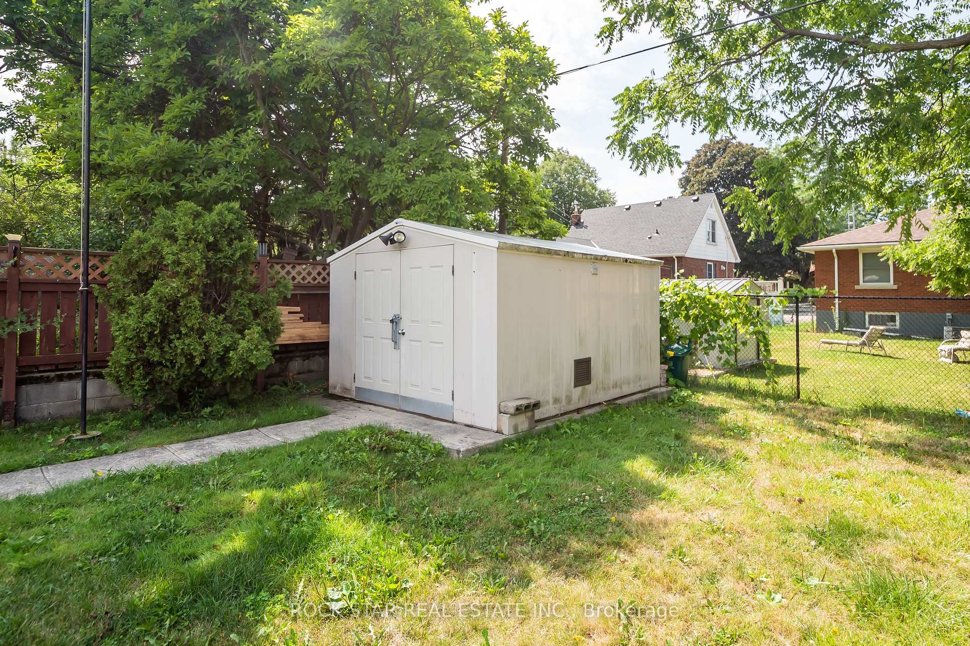 Photo 27 of 200 West 18th Street, Hamilton, Buchanan — HOMEH
