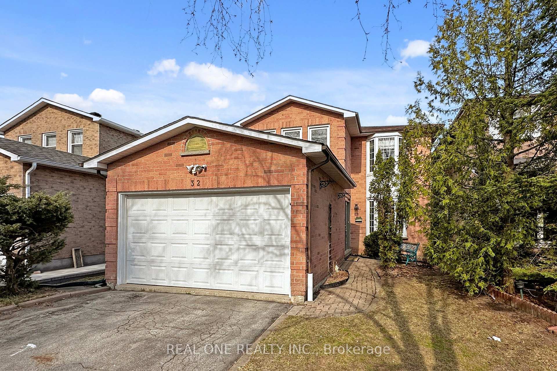 Photo 1 of 32 Adrian Crescent, Markham, Raymerville — HOMEH