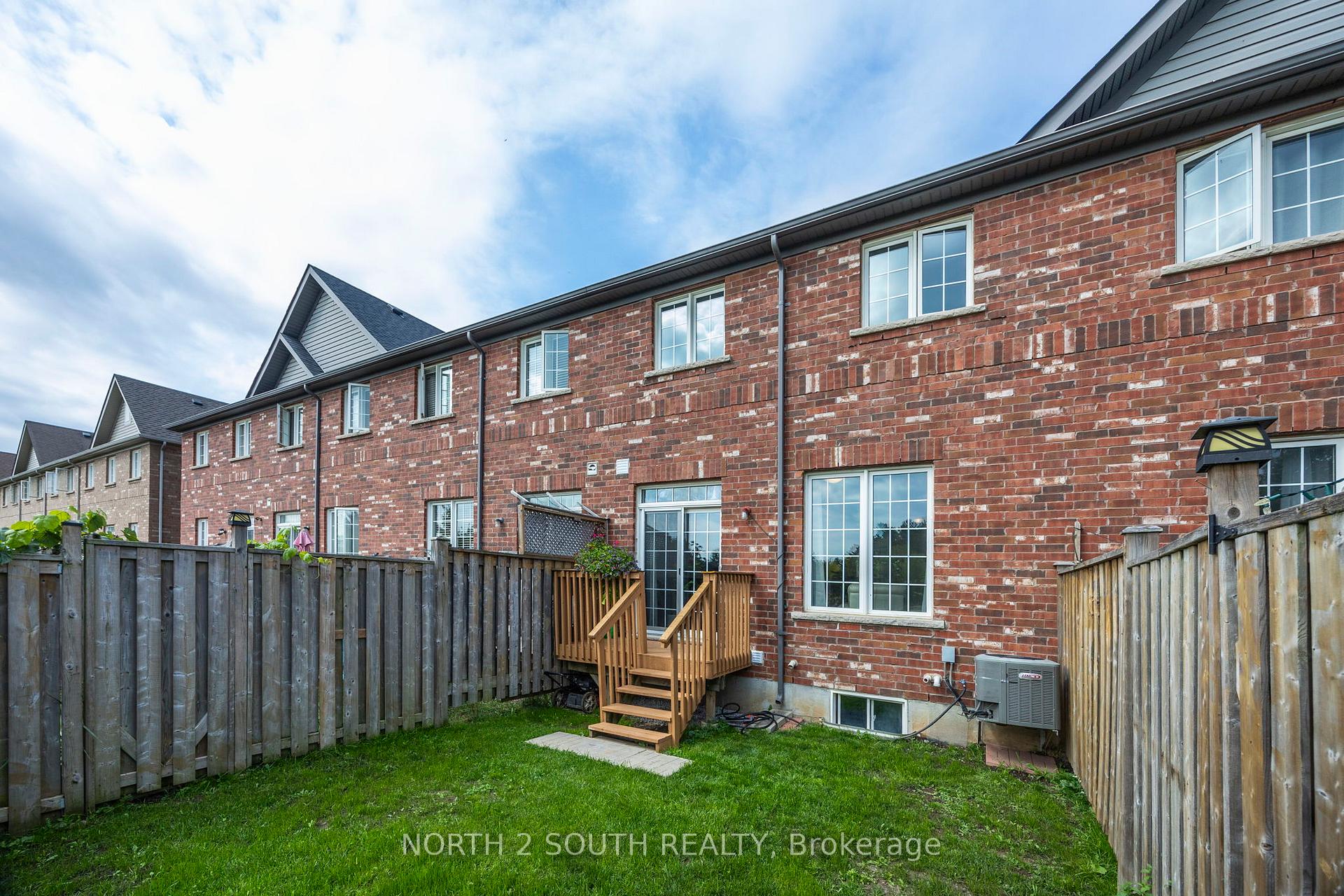 Photo 33 of Unit 39, 745 Farmstead Drive, Milton, Willmott — HOMEH