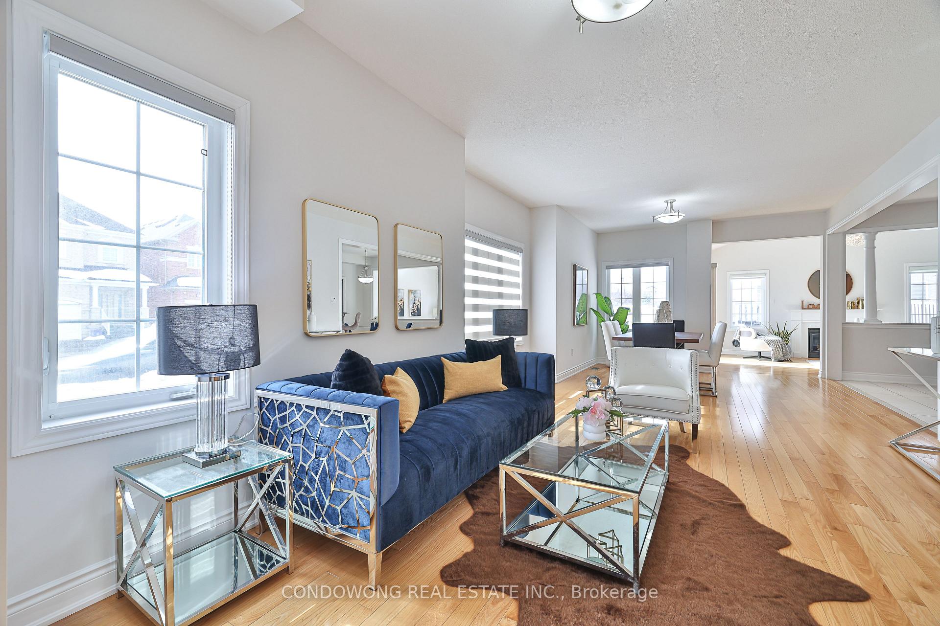 Photo 5 of 87 Avoca Drive, Markham, Village Green-South Unionville — HOMEH