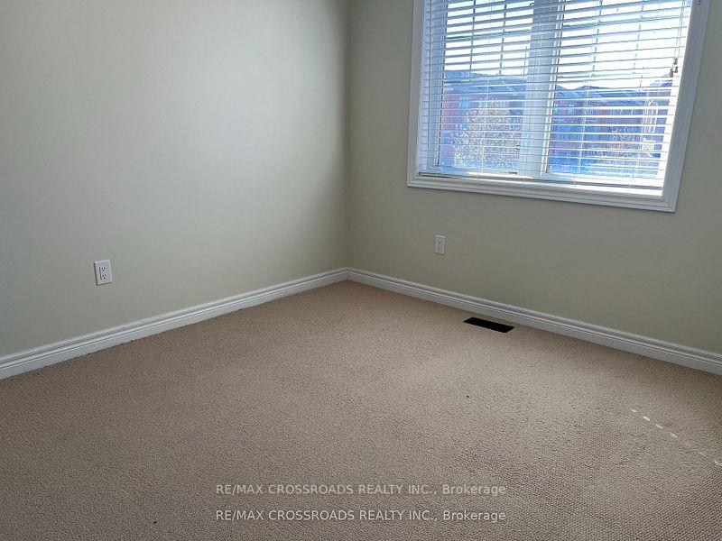 Photo 9 of 16 Nimes Avenue, Markham, Berczy — HOMEH