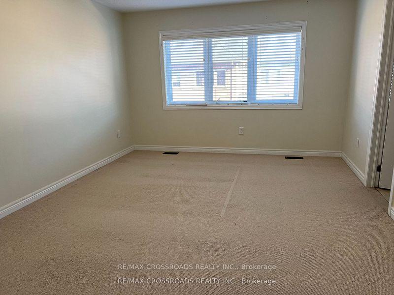 Photo 10 of 16 Nimes Avenue, Markham, Berczy — HOMEH