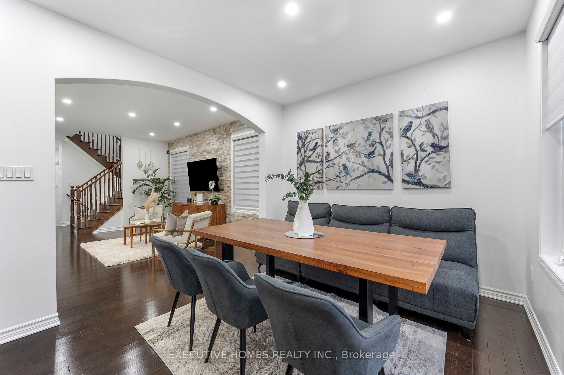Photo 15 of 1496 Farmstead Drive, Milton, Ford — HOMEH