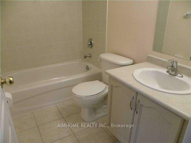 Photo 6 of Unit , Coach House, 57 Kenilworth Gate, Markham, Cornell — HOMEH