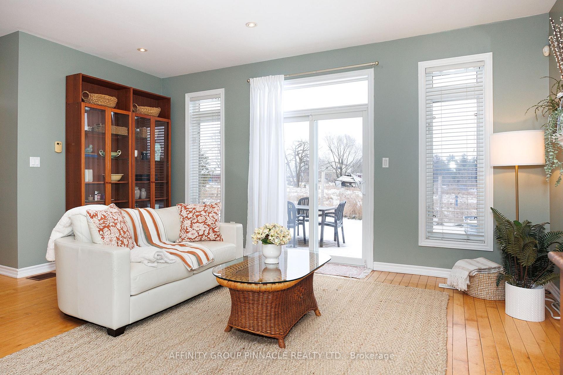Photo 20 of 54 Ellis Crescent, Kawartha Lakes, Lindsay — HOMEH