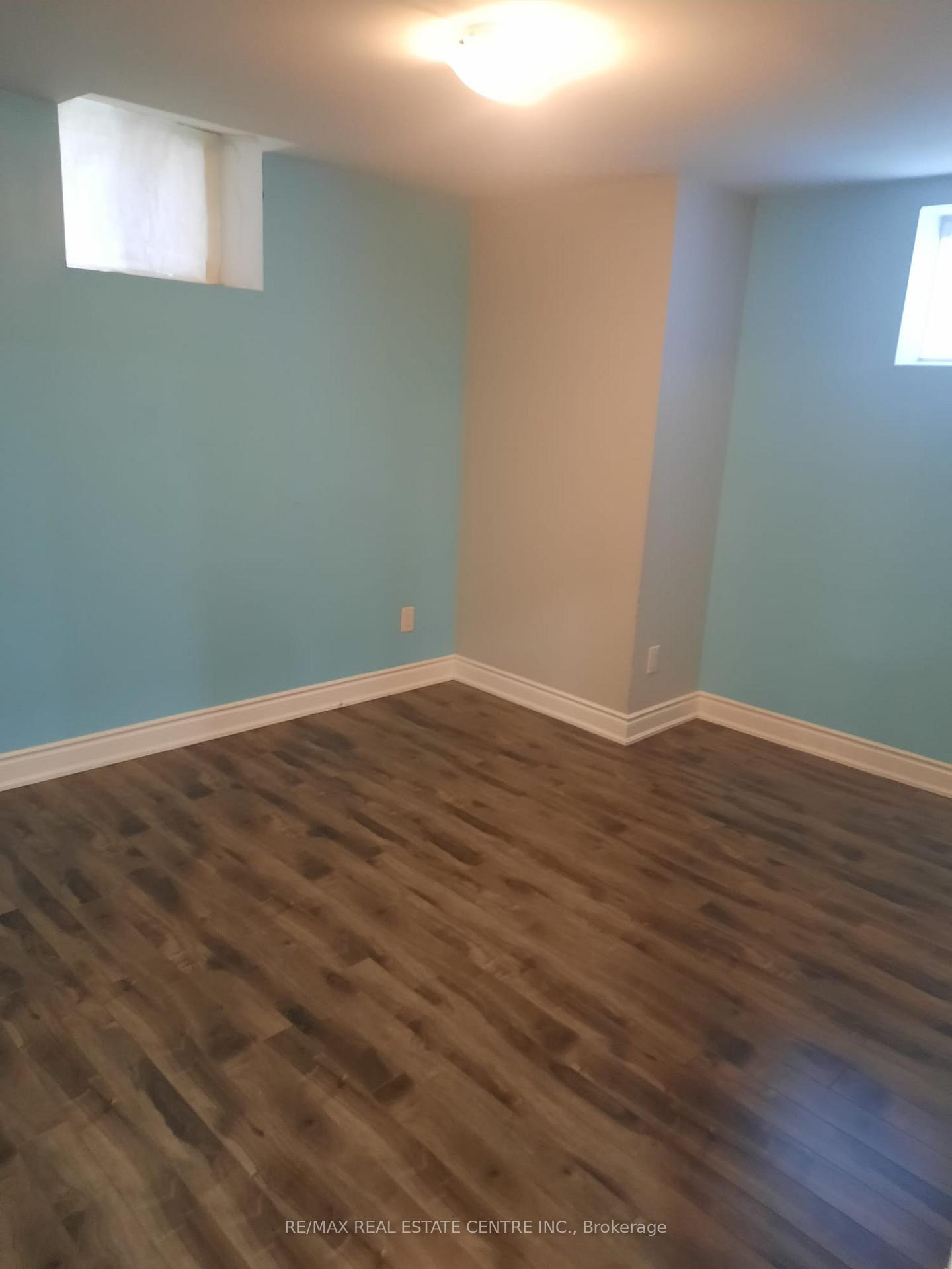 Photo 5 of Unit Bsmt, 278 Hinton Terrace, Milton, Ford — HOMEH