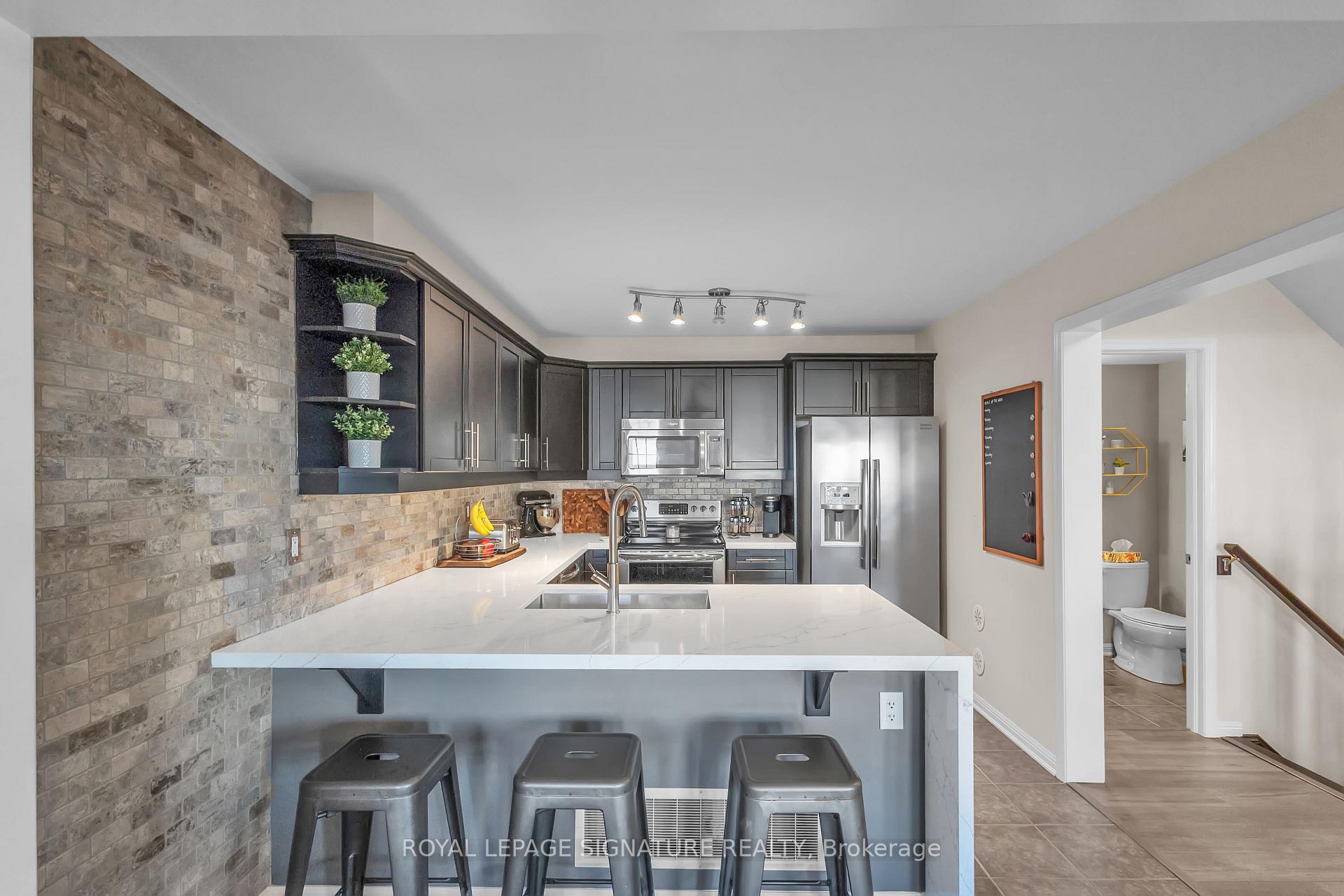 Photo 7 of 966 Nadalin Heights, Milton, Willmott — HOMEH