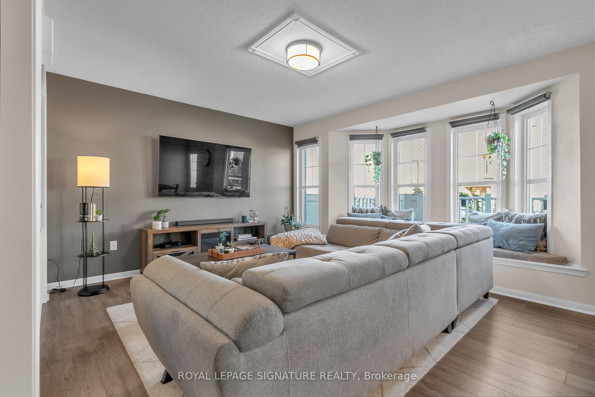 Photo 17 of 966 Nadalin Heights, Milton, Willmott — HOMEH