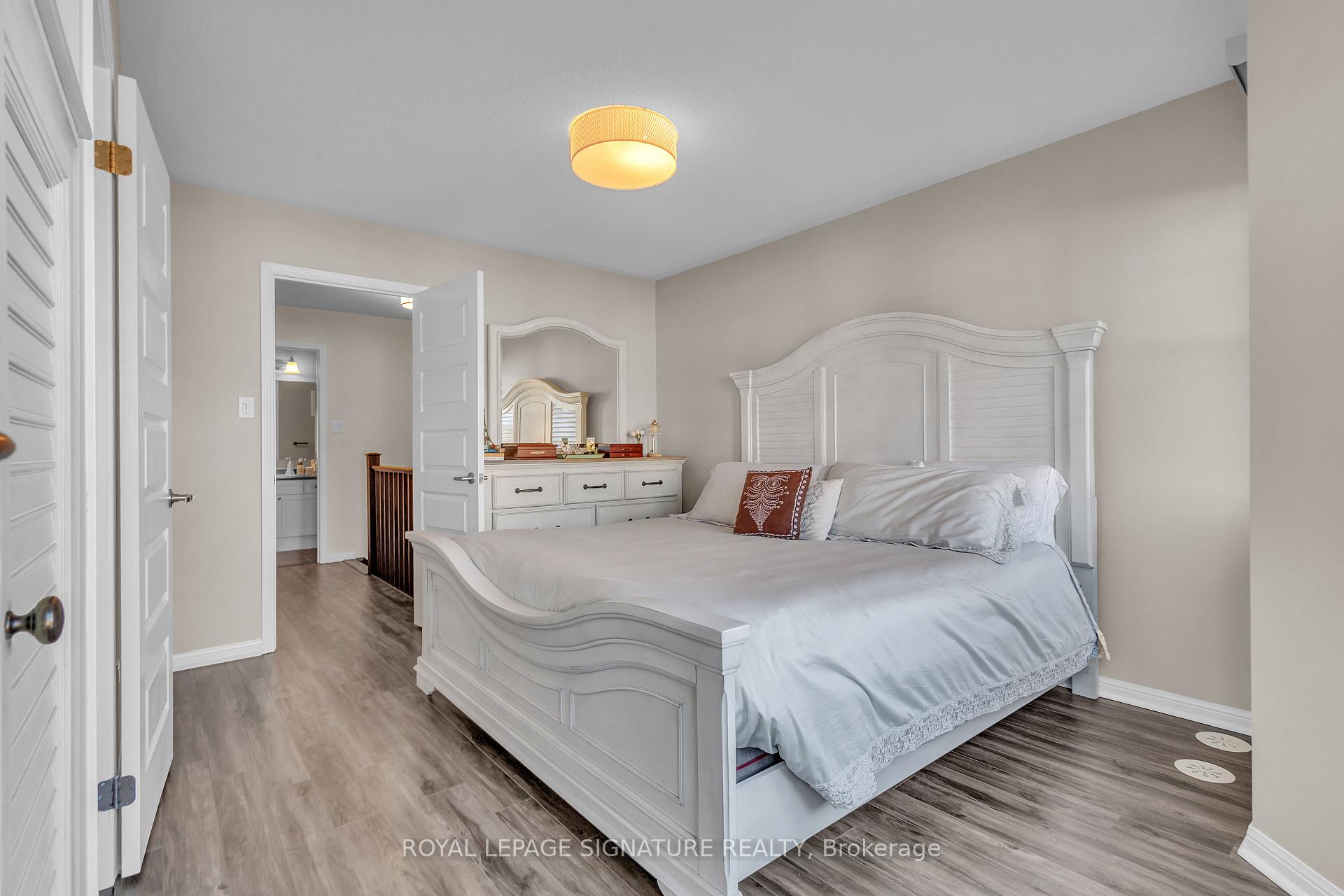 Photo 25 of 966 Nadalin Heights, Milton, Willmott — HOMEH