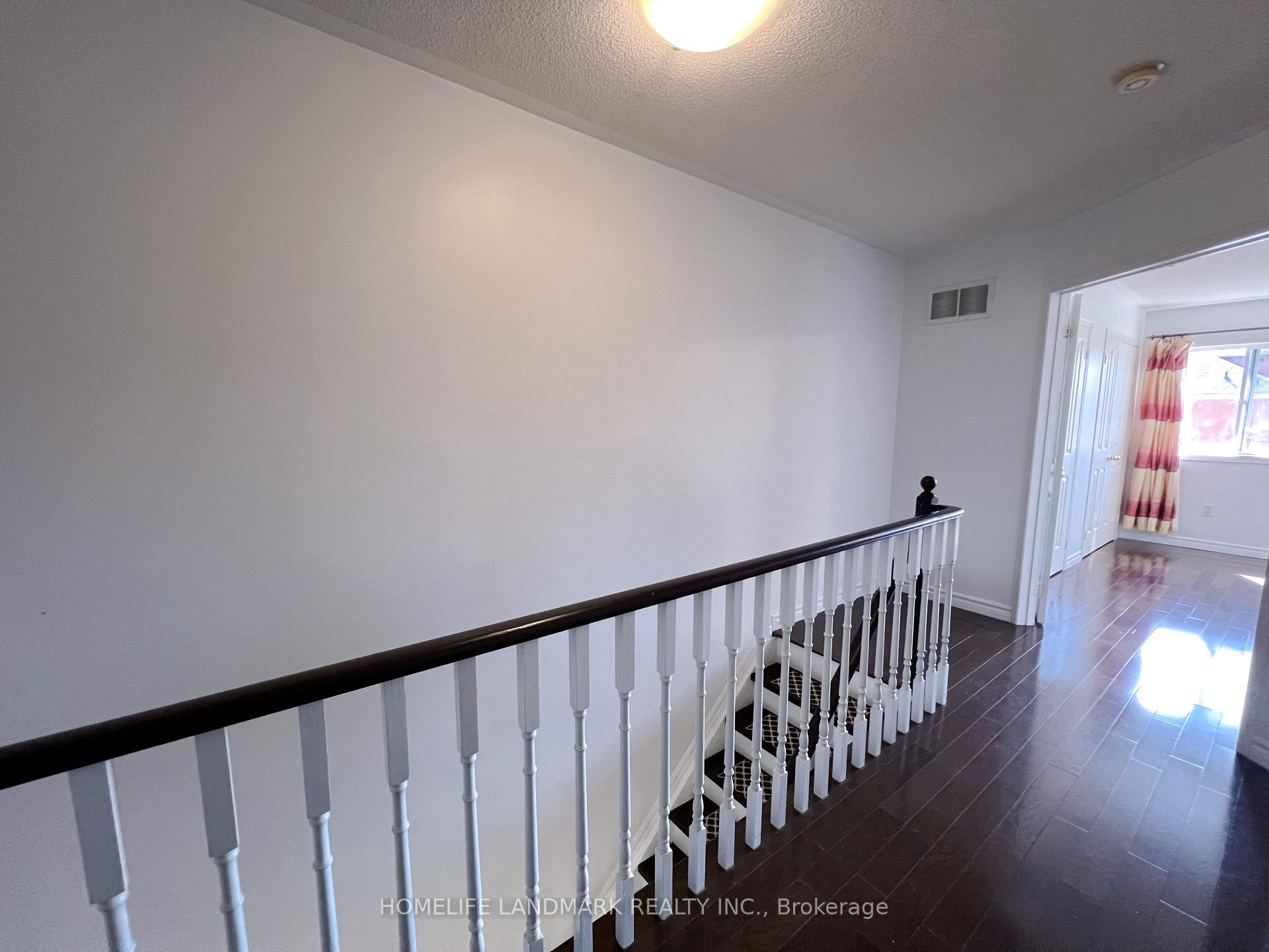 Photo 14 of 45 Bur Oak Avenue, Markham, Berczy — HOMEH