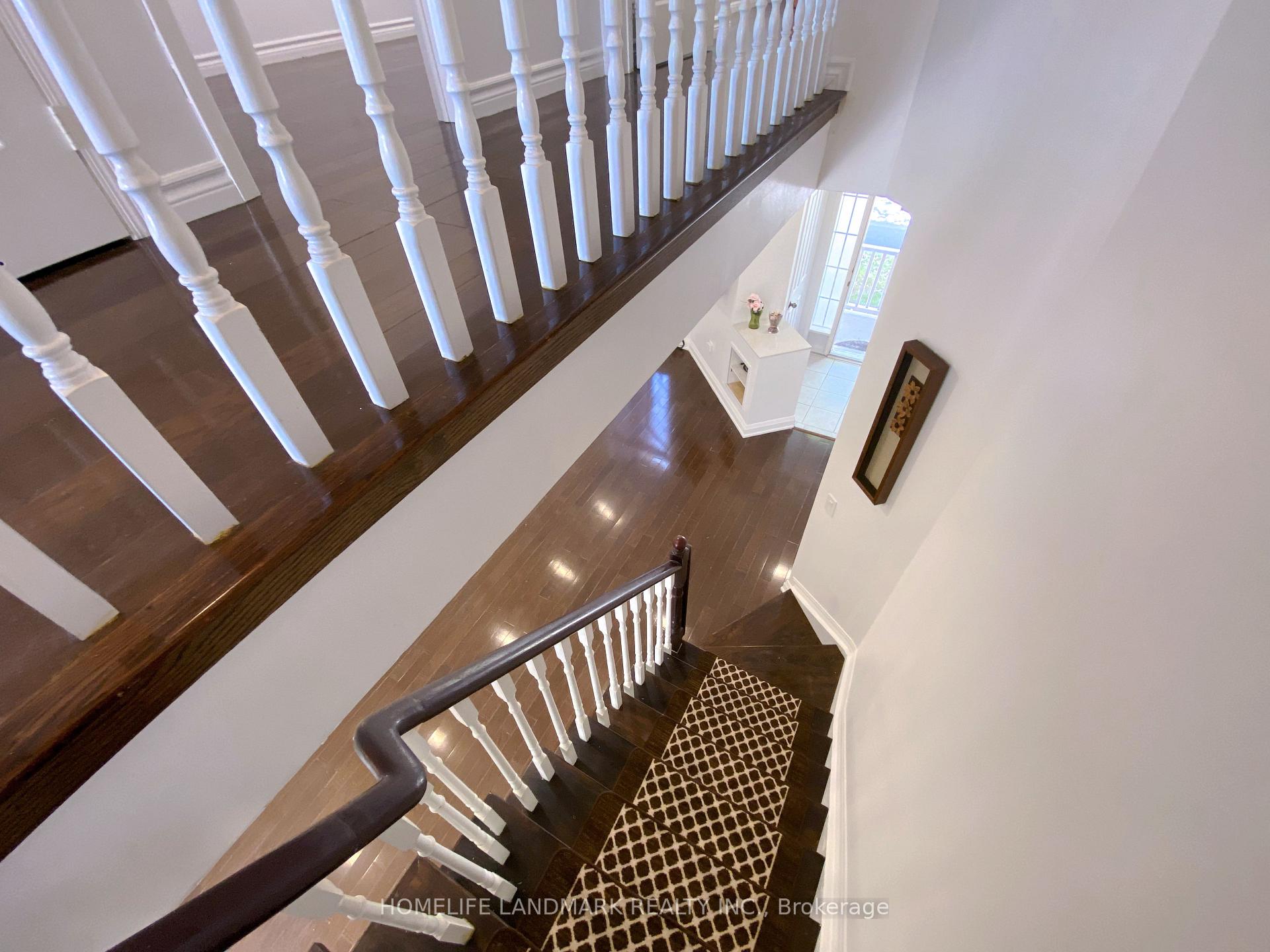 Photo 16 of 45 Bur Oak Avenue, Markham, Berczy — HOMEH