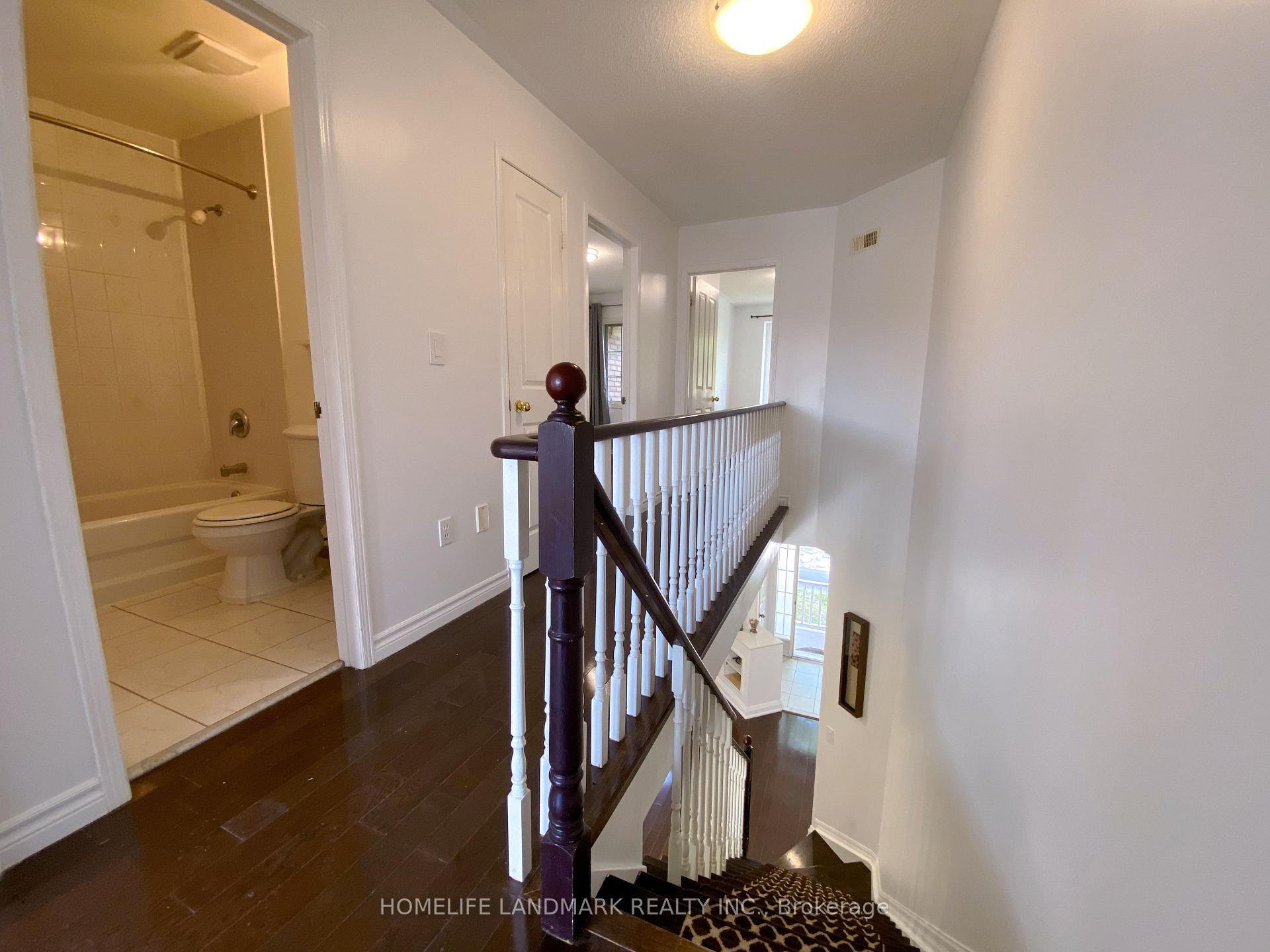 Photo 17 of 45 Bur Oak Avenue, Markham, Berczy — HOMEH