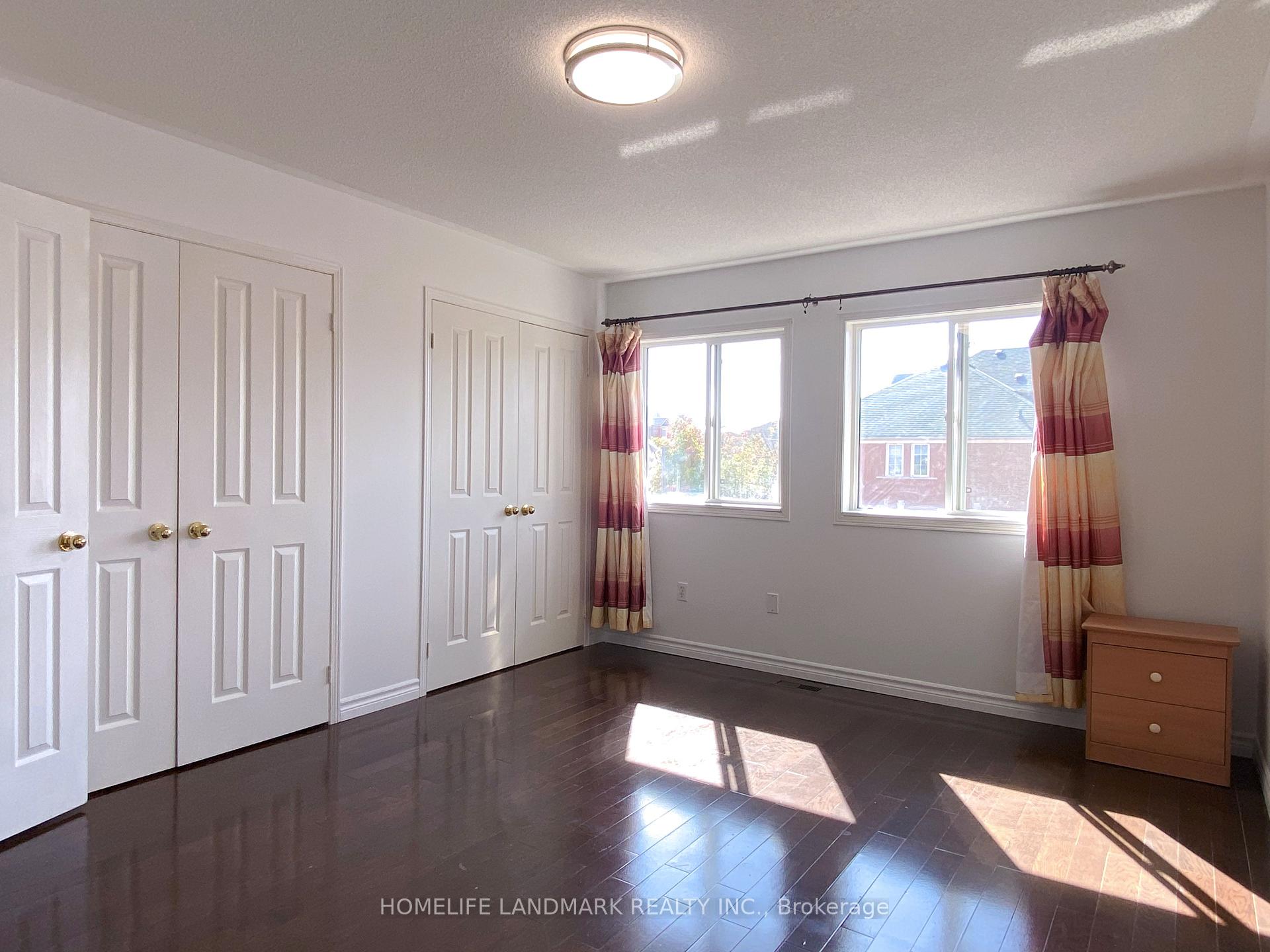 Photo 18 of 45 Bur Oak Avenue, Markham, Berczy — HOMEH