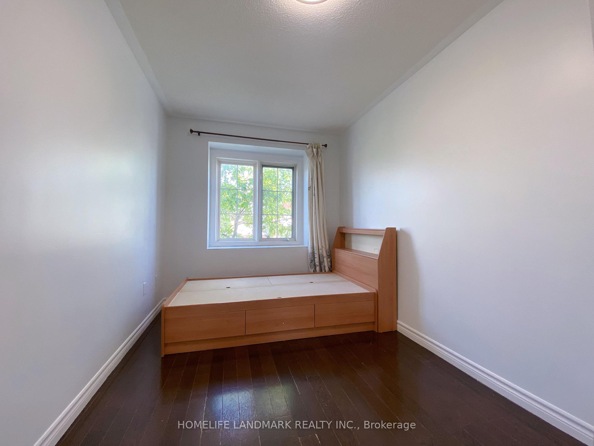 Photo 20 of 45 Bur Oak Avenue, Markham, Berczy — HOMEH