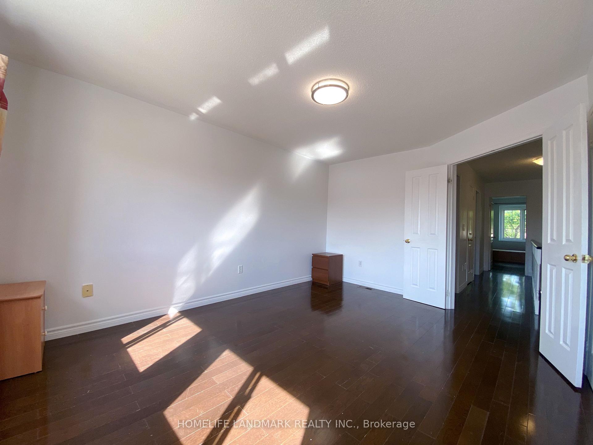 Photo 22 of 45 Bur Oak Avenue, Markham, Berczy — HOMEH