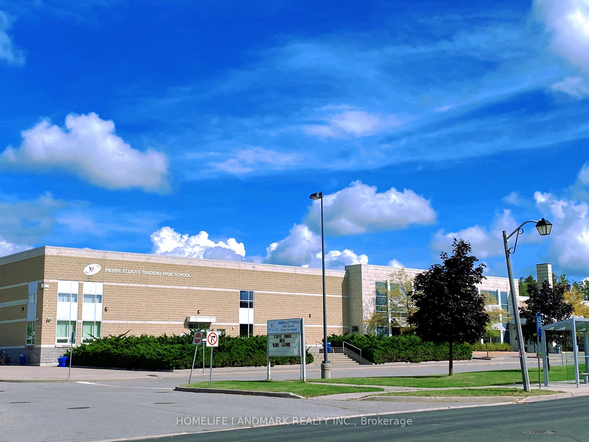 Photo 27 of 45 Bur Oak Avenue, Markham, Berczy — HOMEH