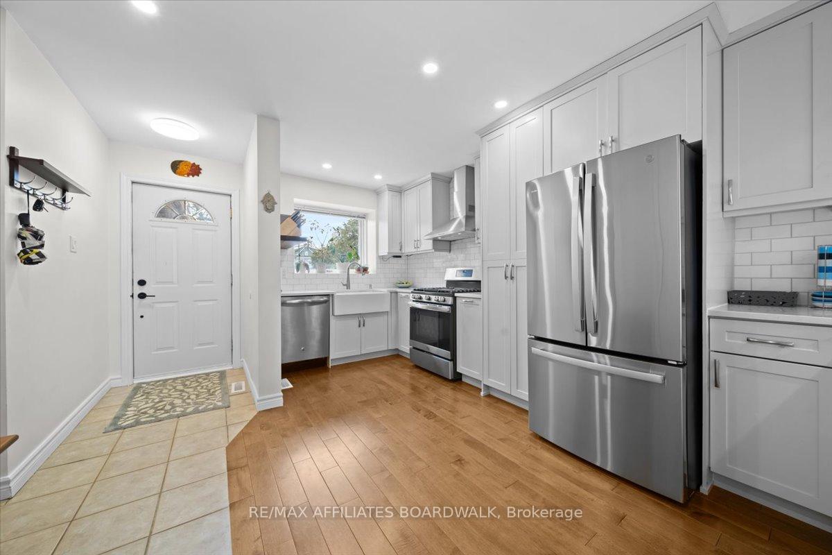Photo 3 of 360 Pickford Drive, Ottawa, Kanata - Katimavik — HOMEH