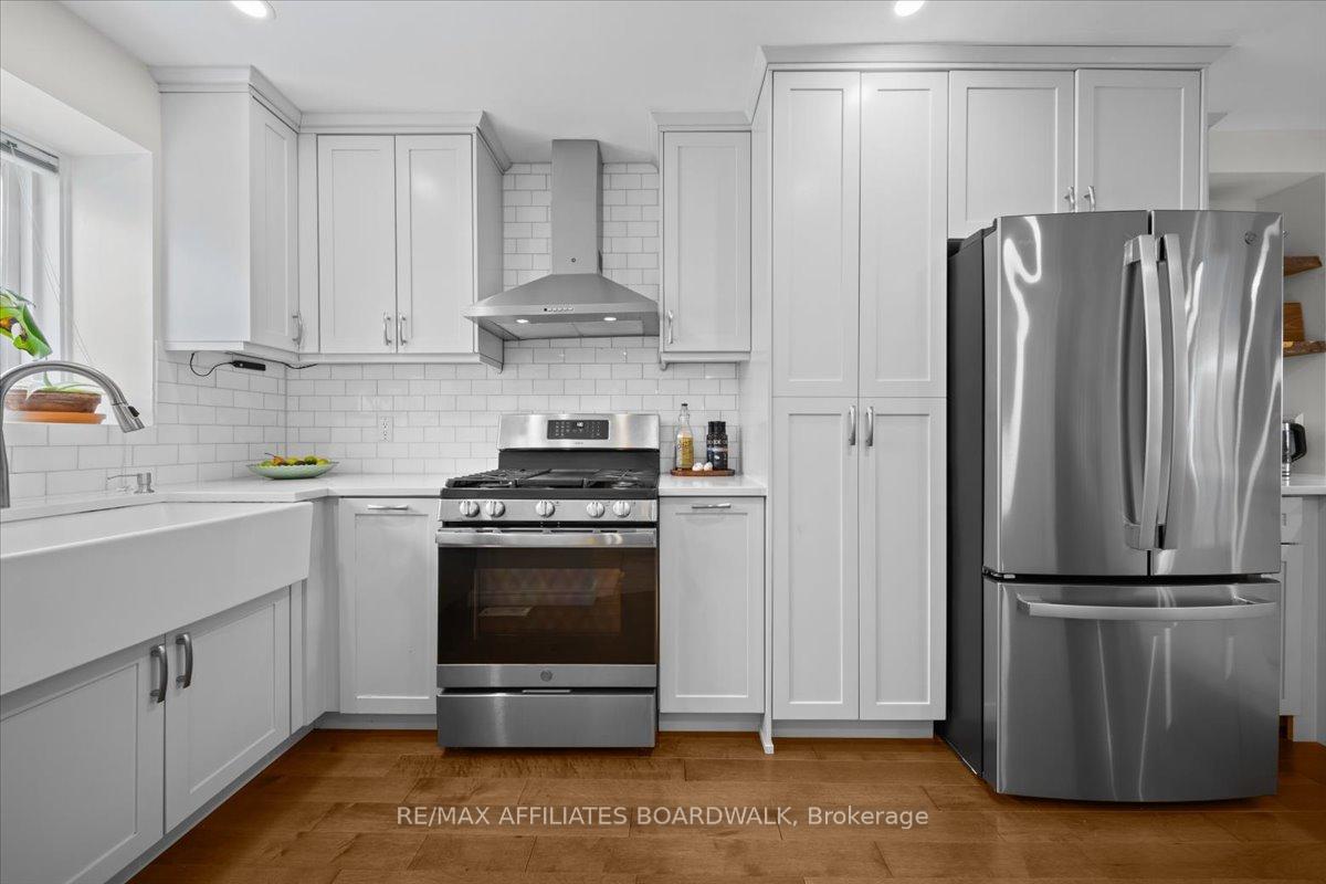 Photo 5 of 360 Pickford Drive, Ottawa, Kanata - Katimavik — HOMEH