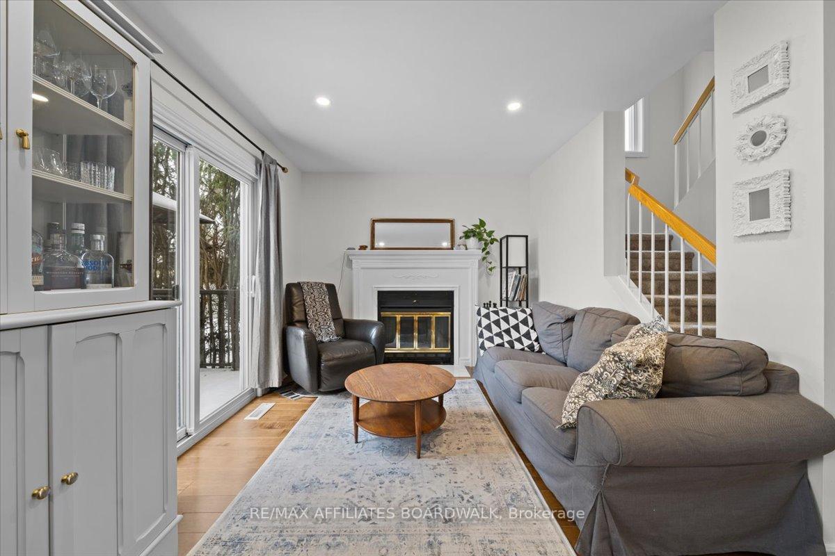 Photo 11 of 360 Pickford Drive, Ottawa, Kanata - Katimavik — HOMEH