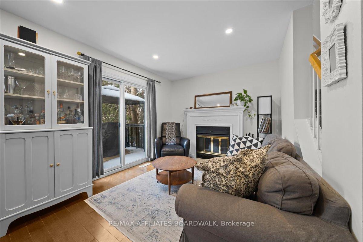 Photo 12 of 360 Pickford Drive, Ottawa, Kanata - Katimavik — HOMEH