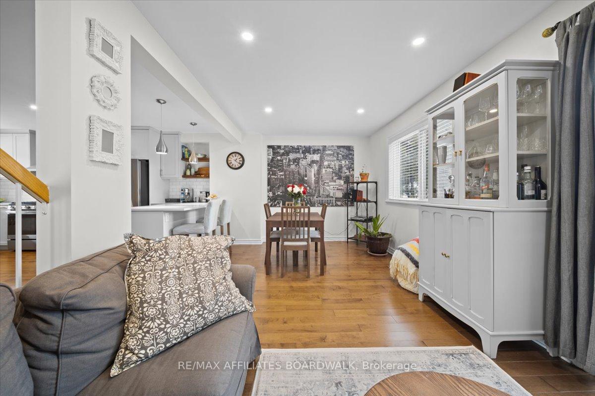Photo 13 of 360 Pickford Drive, Ottawa, Kanata - Katimavik — HOMEH