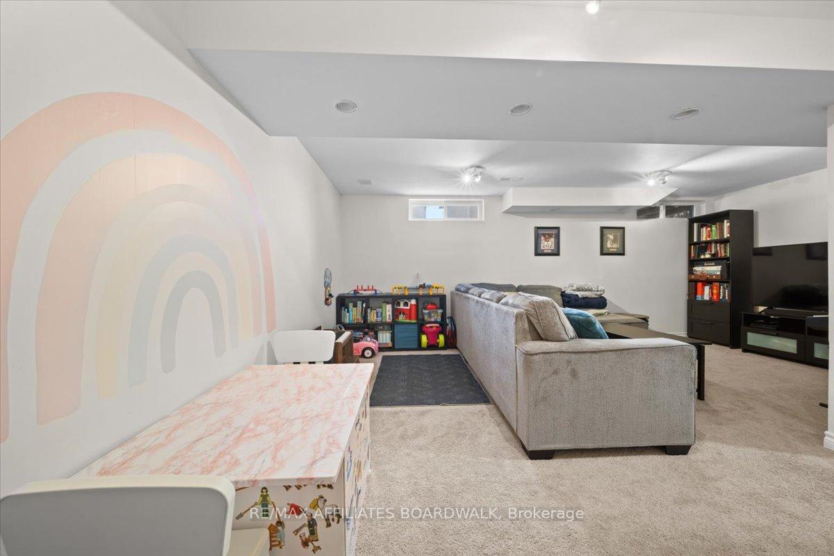 Photo 29 of 360 Pickford Drive, Ottawa, Kanata - Katimavik — HOMEH