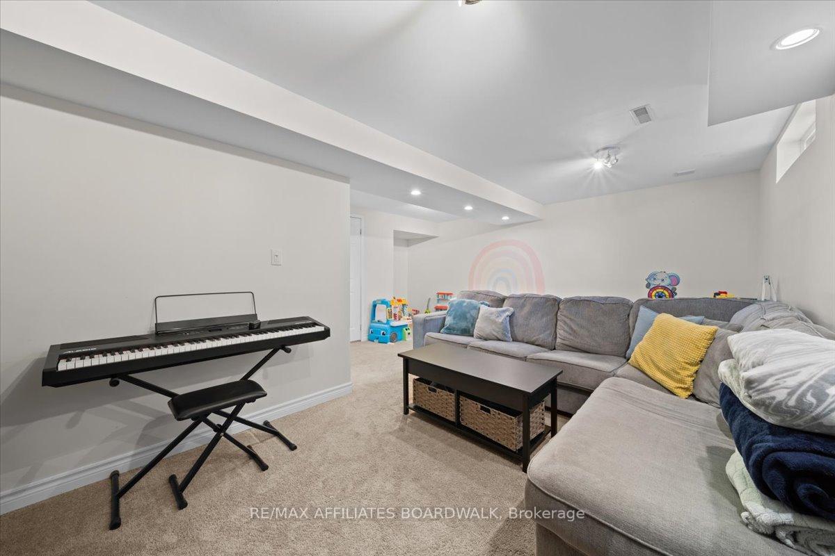Photo 31 of 360 Pickford Drive, Ottawa, Kanata - Katimavik — HOMEH