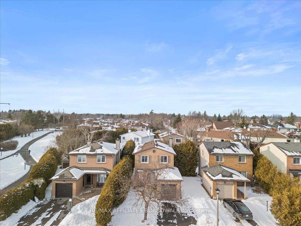 Photo 33 of 360 Pickford Drive, Ottawa, Kanata - Katimavik — HOMEH