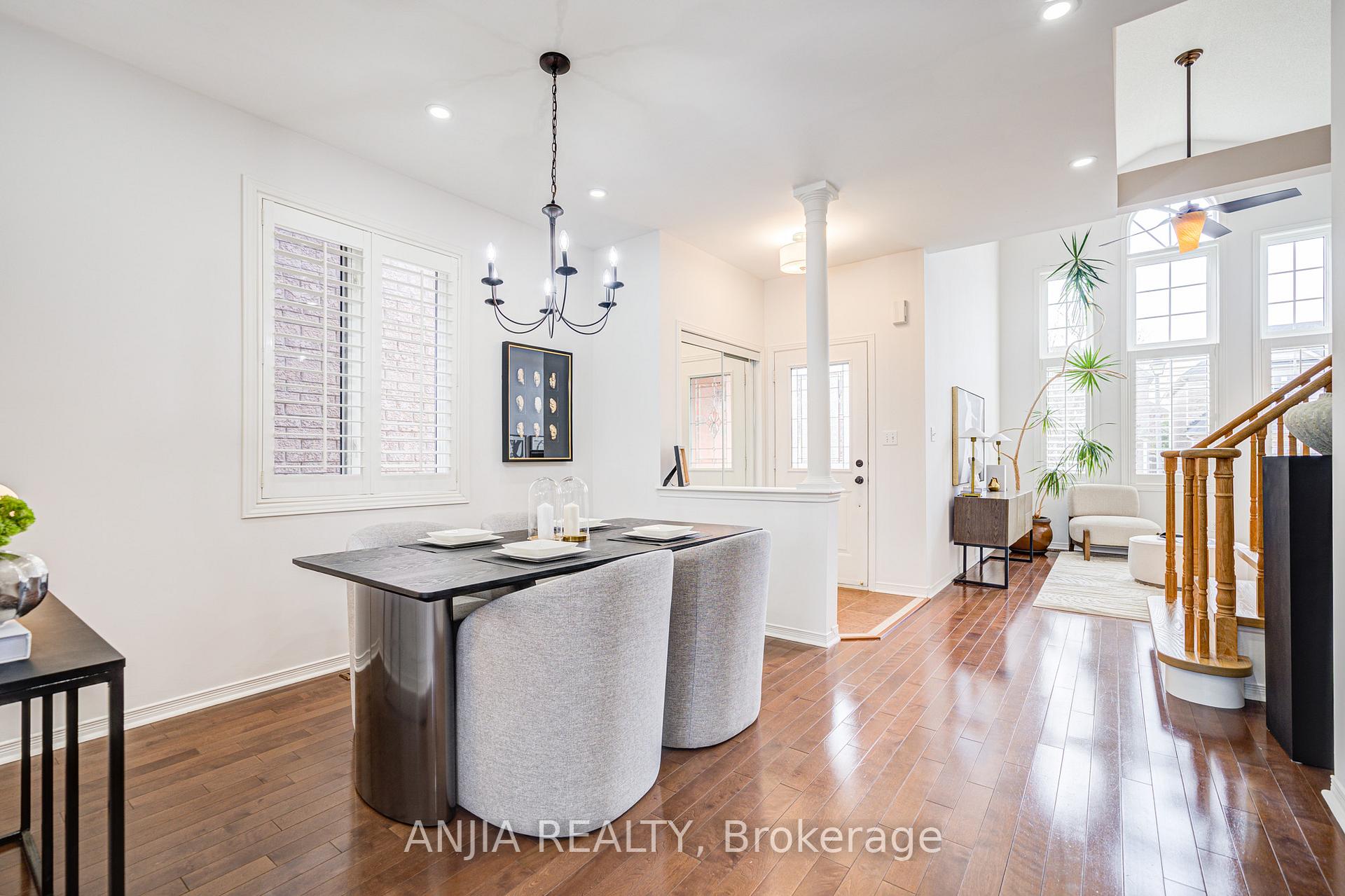 Photo 8 of 28 Reston Ridge Street, Markham, Greensborough — HOMEH